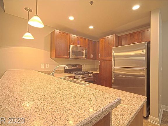3rd image of 150 Las Vegas Blvd N Unit 1709