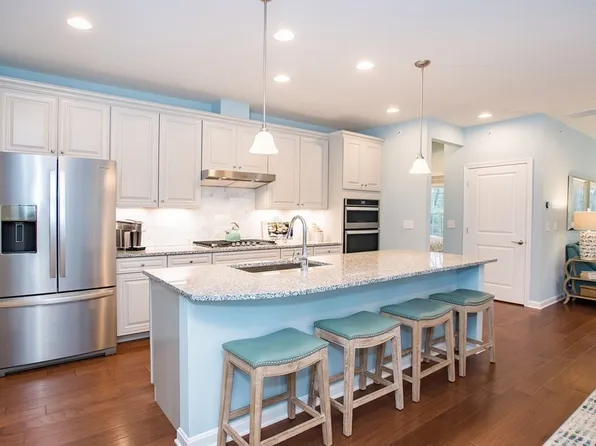 1 Shannon Way #101, Upton, MA 01568