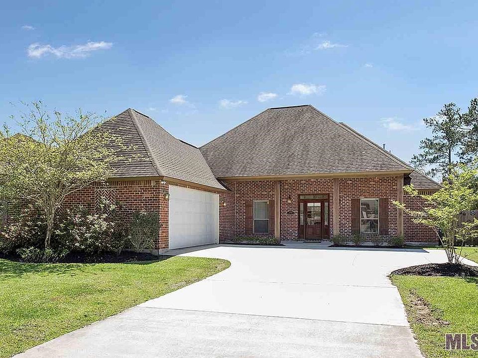 1st image of 14560 Wisteria Lakes Dr