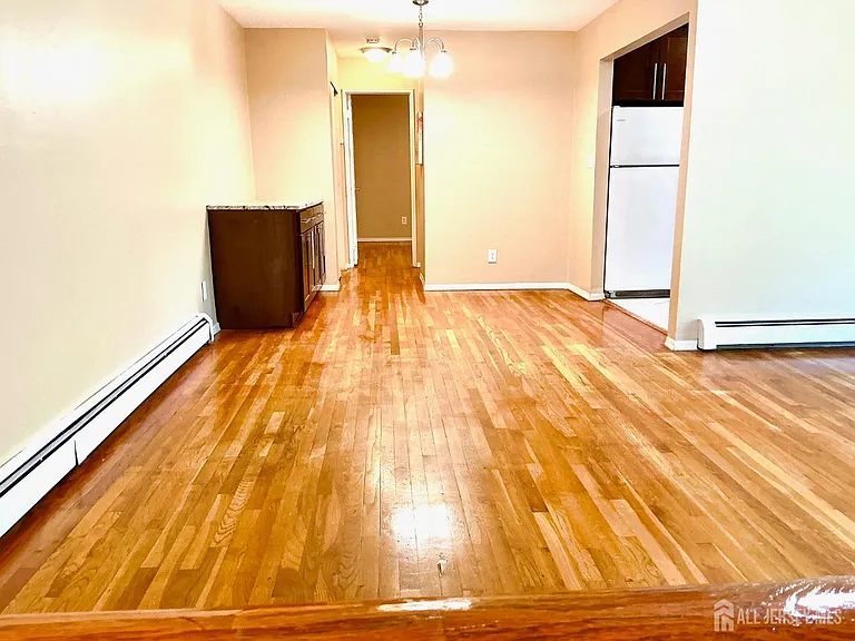 16 Deanna Dr #32 — Photo 2