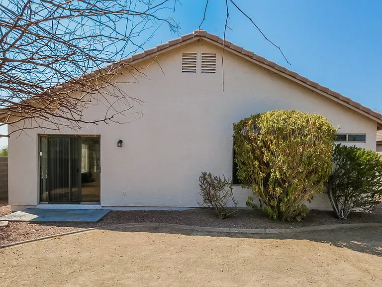 10543 E Cicero St — Photo 15