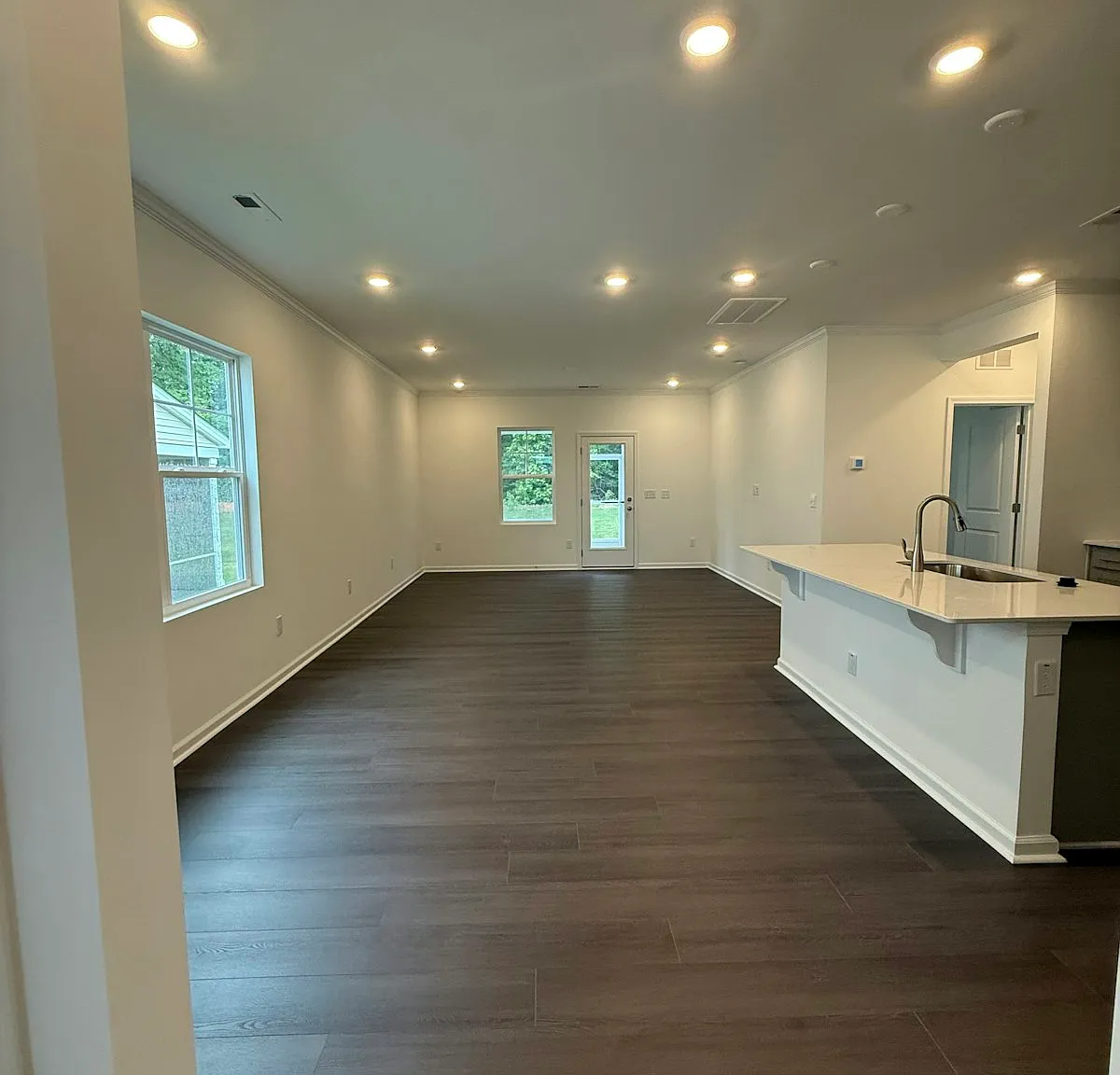 370 Beachcomber Drive — Photo 3