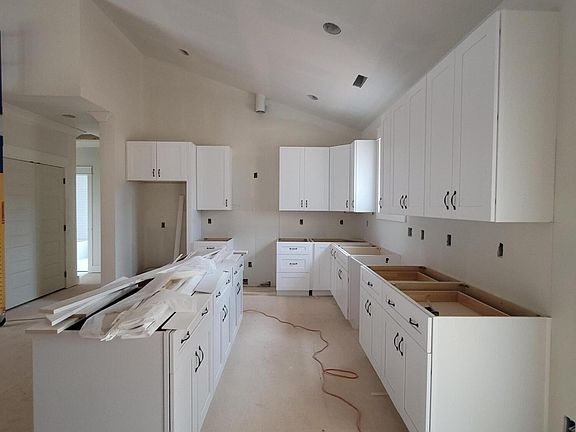 5th image of 182 Kawga Way