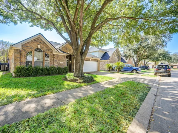 19631 Oakwood Falls Trl, Houston, TX 77084