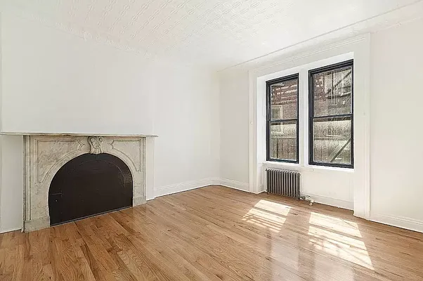 Rented by REAL New York | media 6