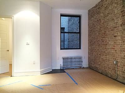 2nd image of 119 Greenpoint Ave
