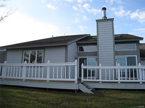 3rd image of 47 Parkington Cir