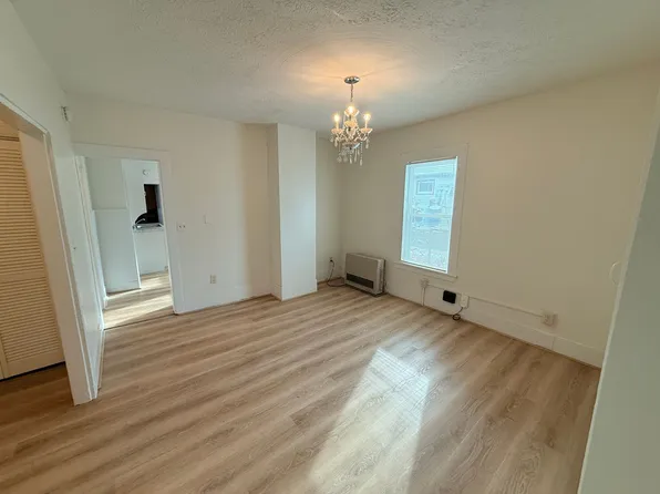 35 Wentworth St #102, Biddeford, ME 04005