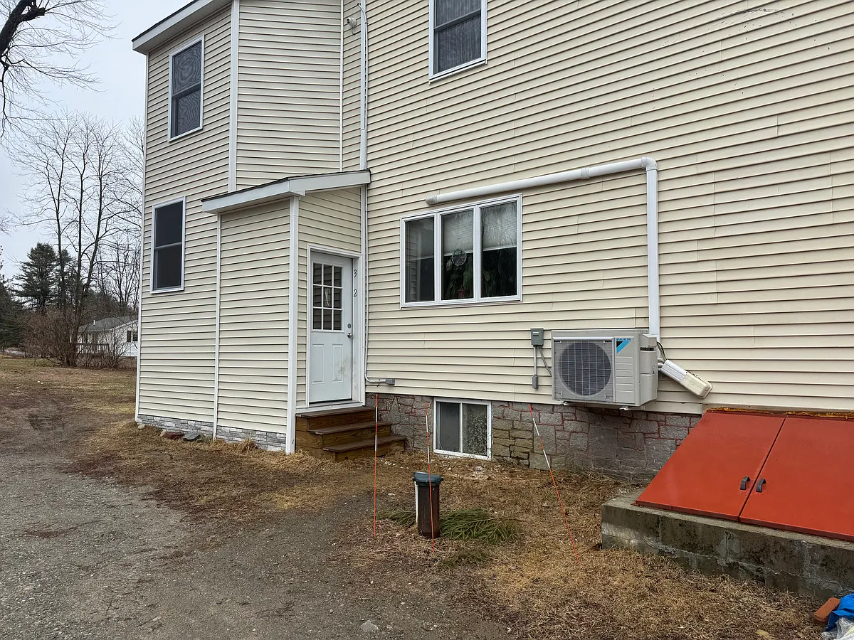 Building Photo - 340 Granite Hill Rd #3