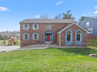 102 Valley Forge Dr, Cranberry Township, PA