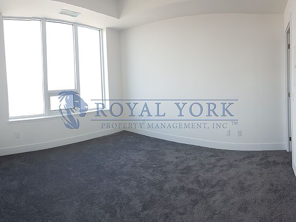 5 - 1215 Bayly Street, Pickering, Ontario L1W 1L7 - Royal York Property Management_12062018