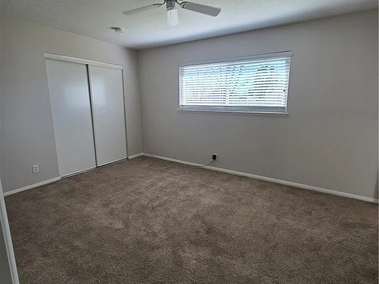394 N Clinton St — Photo 17