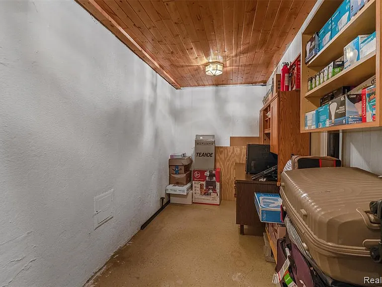 47105 Liberty Bell Rd E — Photo 39