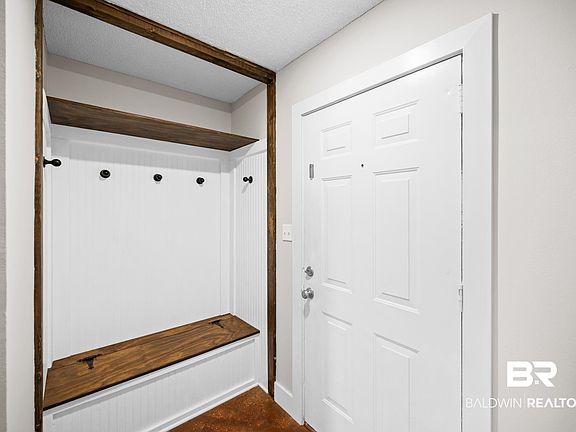 3rd image of 8655 Brook Ln