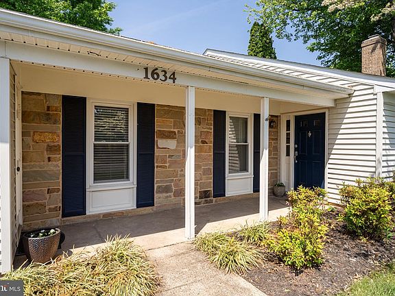3rd image of 1634 Nathan Ln