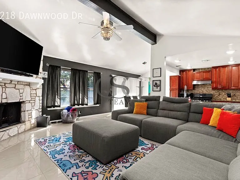 8218 Dawnwood Dr — Photo 6