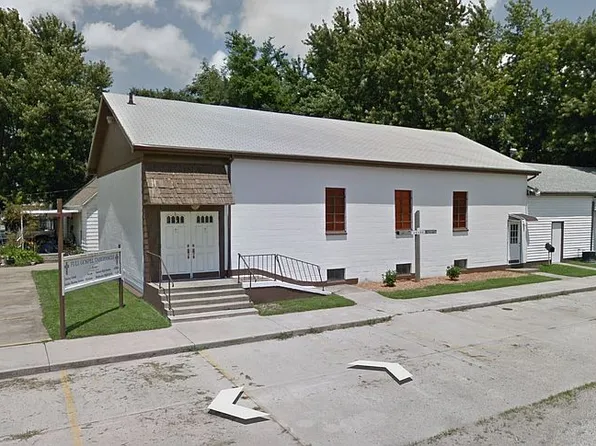 2720 Marion Ave, Mattoon, IL 61938