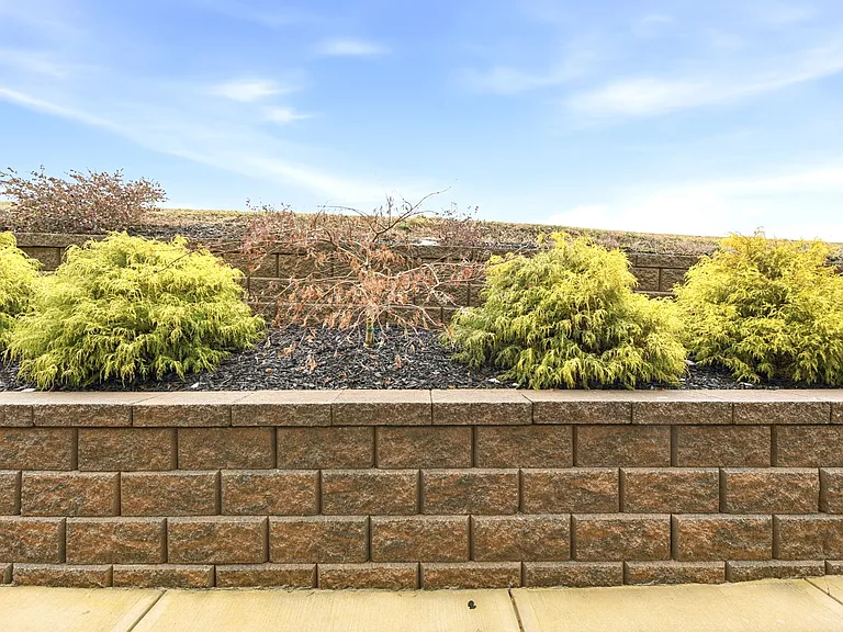 9924 Winding Hill Ln — Photo 37