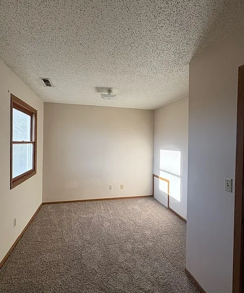 2365 University Ave — Photo 5