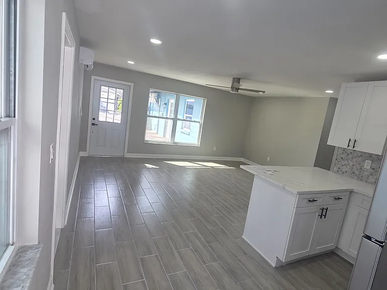 14906 N Bayshore Dr #2 — Photo 7