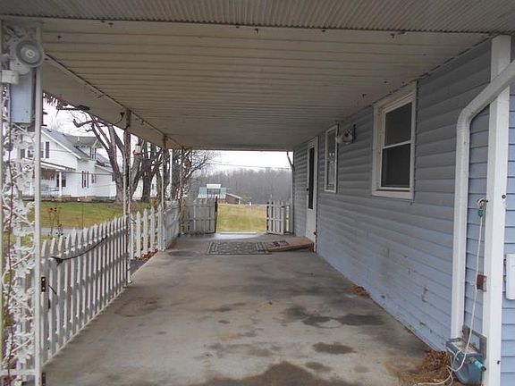 SIDE PORCH