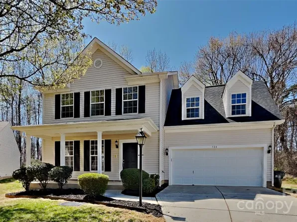 504 Moss Stream Ln, Charlotte, NC 28214