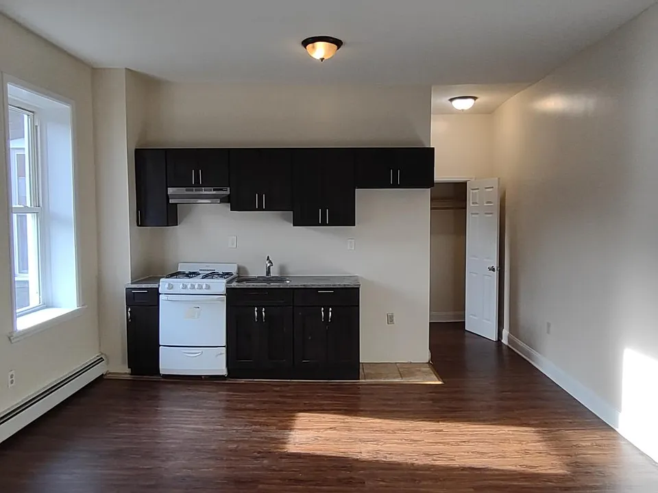 415 Summer Ave
