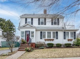 35 Tennyson St, West Roxbury, MA 02132