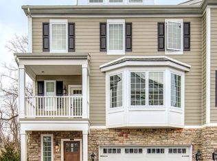 17 Grey Ct, Berwyn, PA 19312