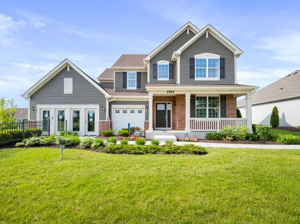 1840 Amarillo Blvd, Elgin, IL 60124