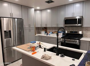 3208 E Granada Rd, Phoenix, AZ 85008