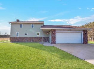 N3247 Twelve Corners Rd, Appleton, WI 54913