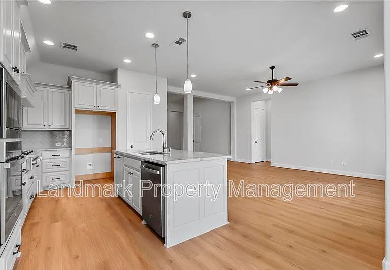 1824 Buckeye Ln — Photo 36