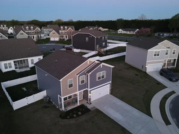 55 Pinyon Ct, Dover, DE 19904
