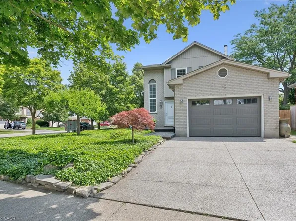 16 Manitoulin Cres, Kitchener, ON N2A 3J4