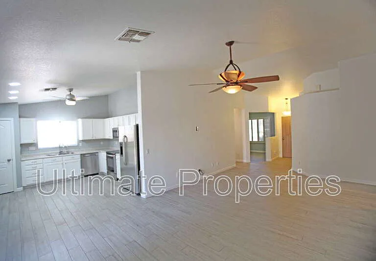20622 N 102nd Ln — Photo 10