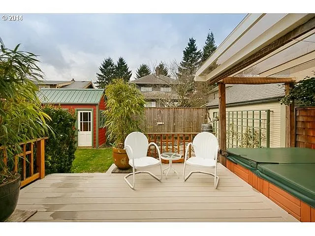 1851 SE 45th Ave photo 1
