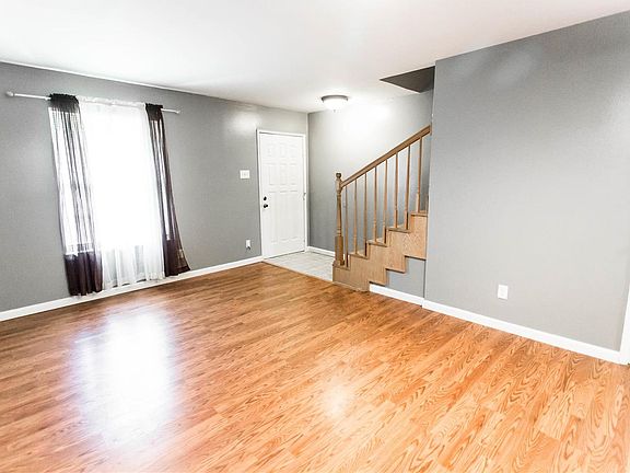 2nd image of 4283 Burnett Walk