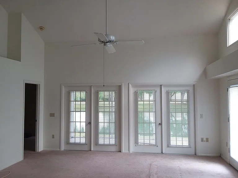 7813 Ontario Street Cir — Photo 4