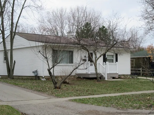 522 Arthur St, Chelsea, MI 48118