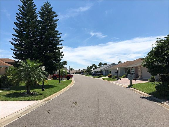 5th image of 694 Paradise Point