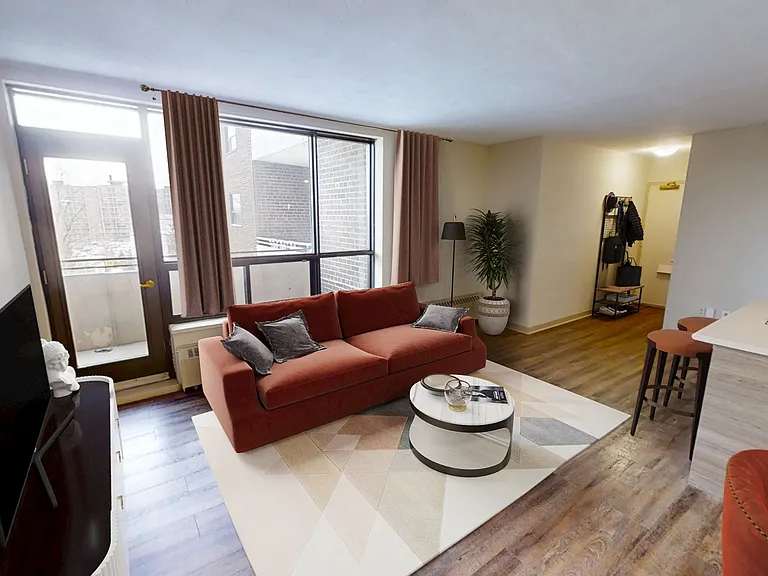 1785 Bloor St — Photo 5