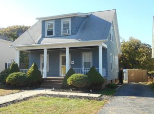403 Avenue H, Matamoras, PA 18336