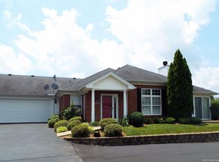 3515 Stonecreek Cir, Jeffersonville, IN 47130