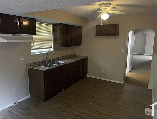 2nd image of 5917 Helen Ave