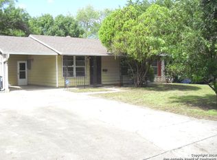 831 Straight Ln, Universal City, TX 78148