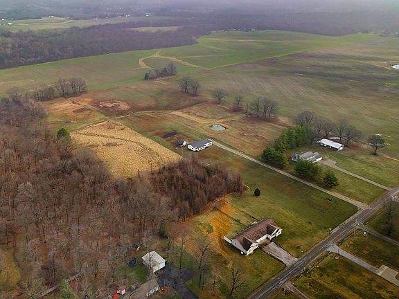 5th image of 564 Stave Mill Rd