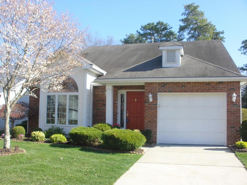 1st image of 1589 Sweetbay Dr