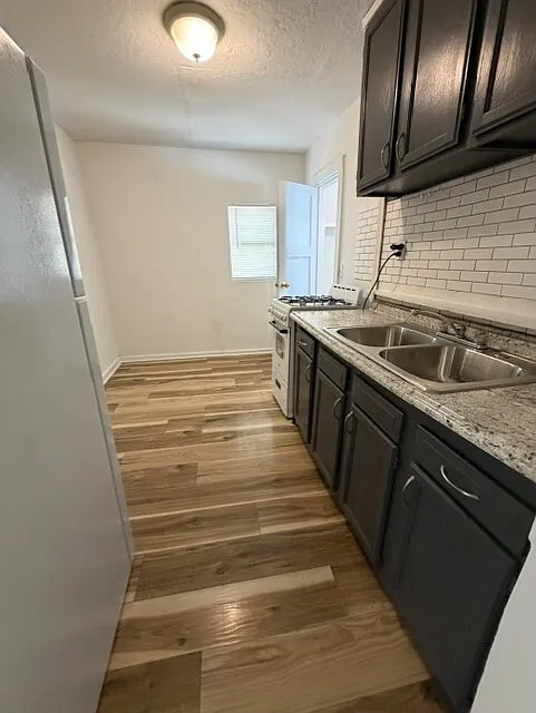 2115 Rice Avenue Northwest - C — Photo 3
