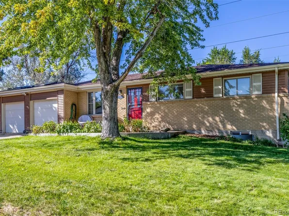 10585 W 9th Place, Lakewood, CO 80215